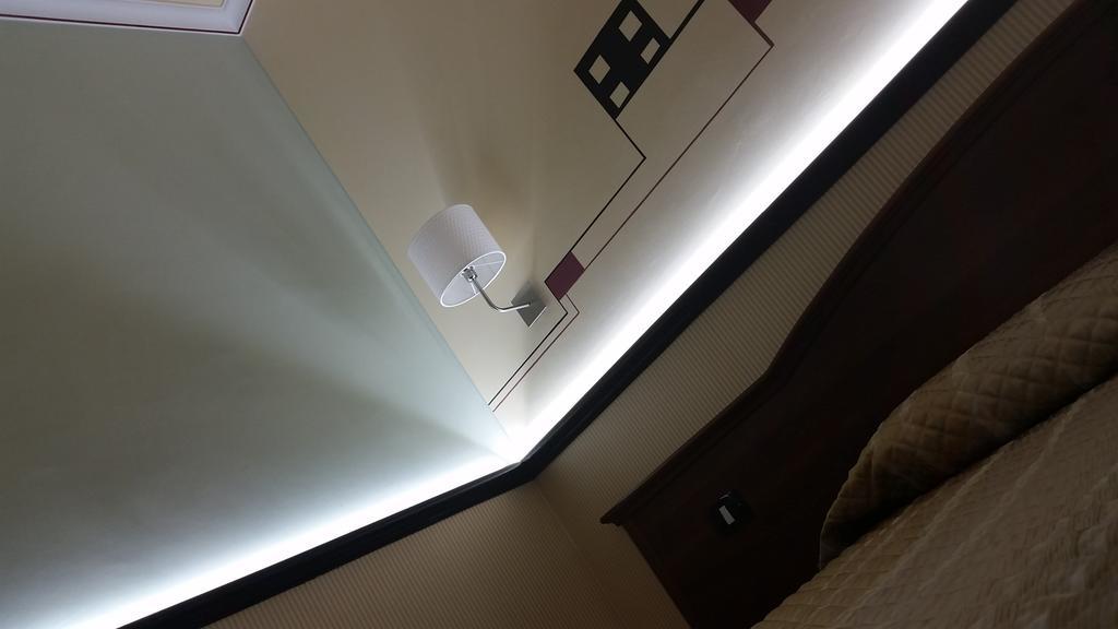 Hotel Villa Degli Angeli Кастель-Гандольфо Екстер'єр фото